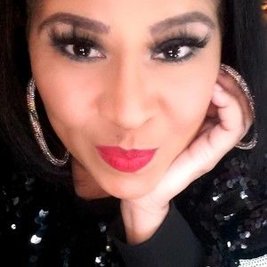 Meet your Posher, Lena